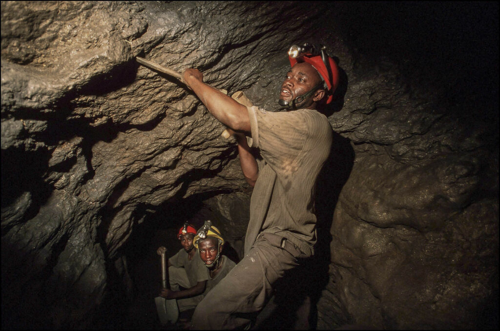 Tanzanite mining 