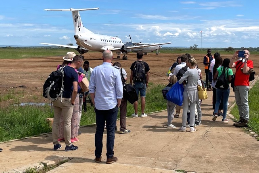 2 days fly in Serengeti safari from arusha or Zanzibar
